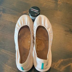Tieks (10) ballerina pink (worn condition)